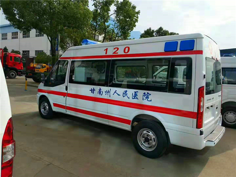 福特新世代V348長軸中頂運輸型救護(hù)車