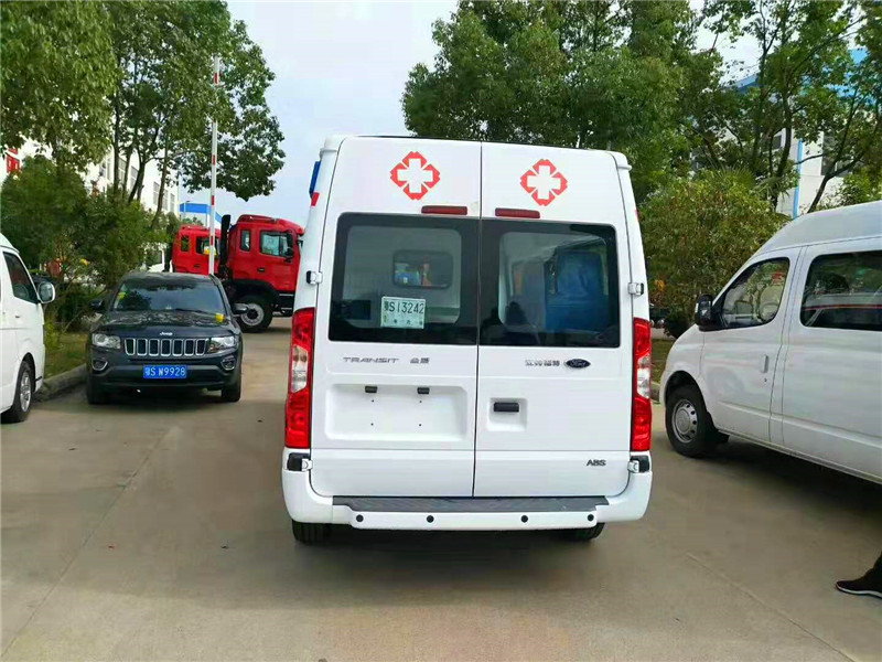 福特新世代V348長軸中頂運輸型救護(hù)車