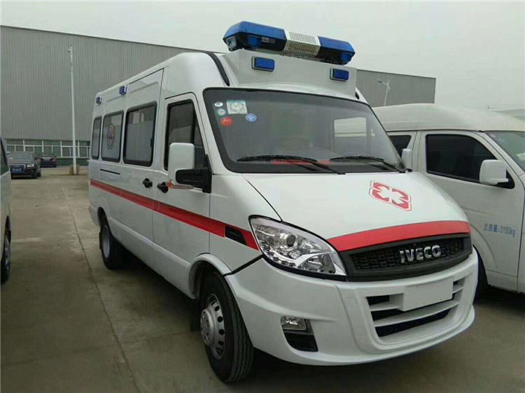 依維柯新款A(yù)50救護車（轉(zhuǎn)運型）