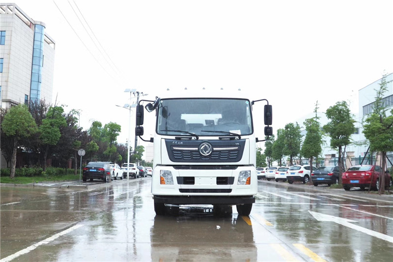 東風(fēng)天龍后八輪20噸噴霧車，國(guó)六綠化噴灑車